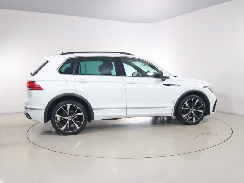 2021 (21) VOLKSWAGEN TIGUAN 2.0 TDI 200 4Motion R-Line 5dr DSG 5483275