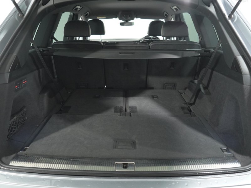 2021 (71) AUDI Q7 50 TDI Quattro S Line 5dr Tiptronic 5439483