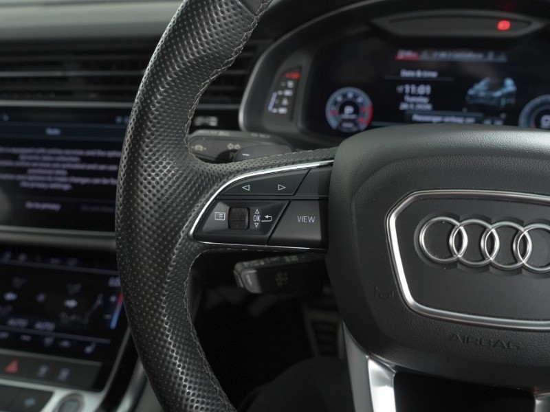 2021 (71) AUDI Q7 50 TDI Quattro S Line 5dr Tiptronic 5439526