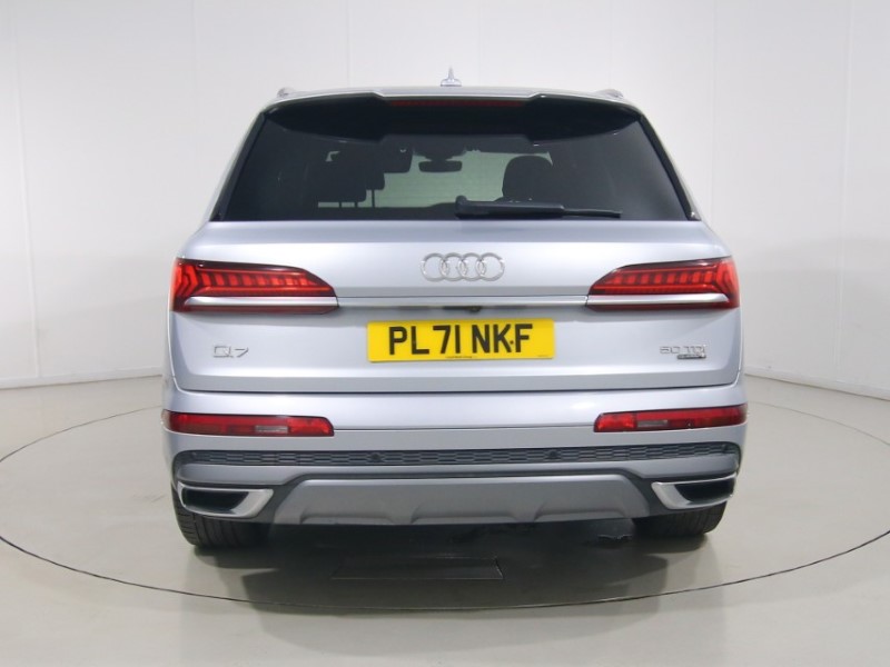 2021 (71) AUDI Q7 50 TDI Quattro S Line 5dr Tiptronic 5842407
