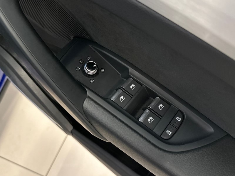 2023 (23) AUDI Q5 50 TFSI e Quattro S Line 5dr S Tronic 4988574