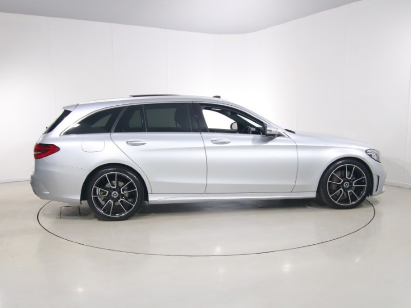 2019 (19) MERCEDES-BENZ C CLASS C300d AMG Line Premium Plus 5dr 9G-Tronic 5448282