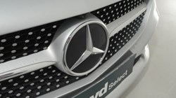 2019 (19) MERCEDES-BENZ C CLASS C300d AMG Line Premium Plus 5dr 9G-Tronic 5448233