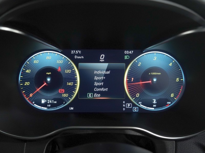 2019 (19) MERCEDES-BENZ C CLASS C300d AMG Line Premium Plus 5dr 9G-Tronic 5448266