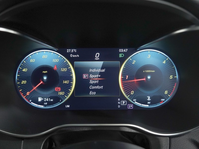 2019 (19) MERCEDES-BENZ C CLASS C300d AMG Line Premium Plus 5dr 9G-Tronic 5448263