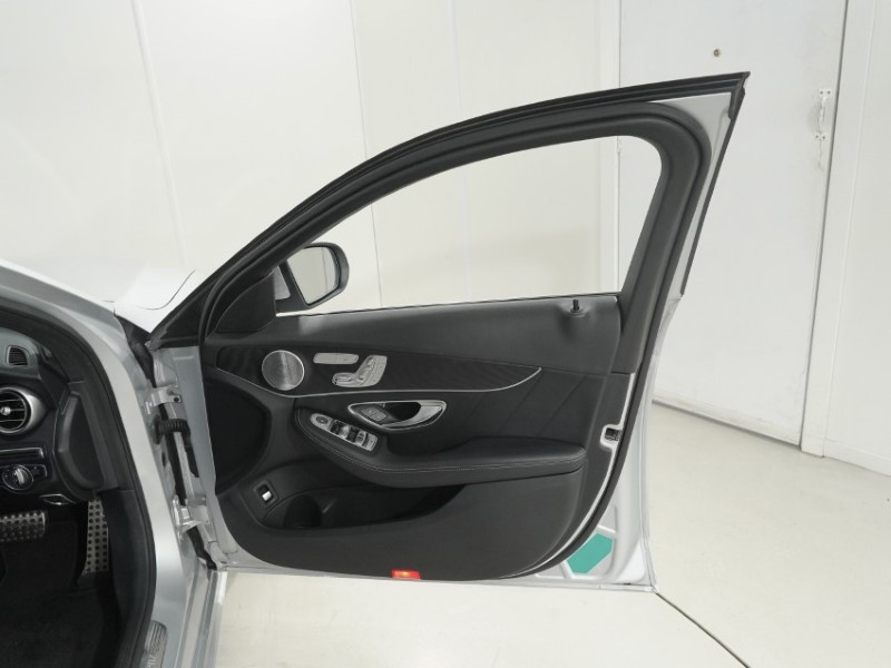 2019 (19) MERCEDES-BENZ C CLASS C300d AMG Line Premium Plus 5dr 9G-Tronic 5448240