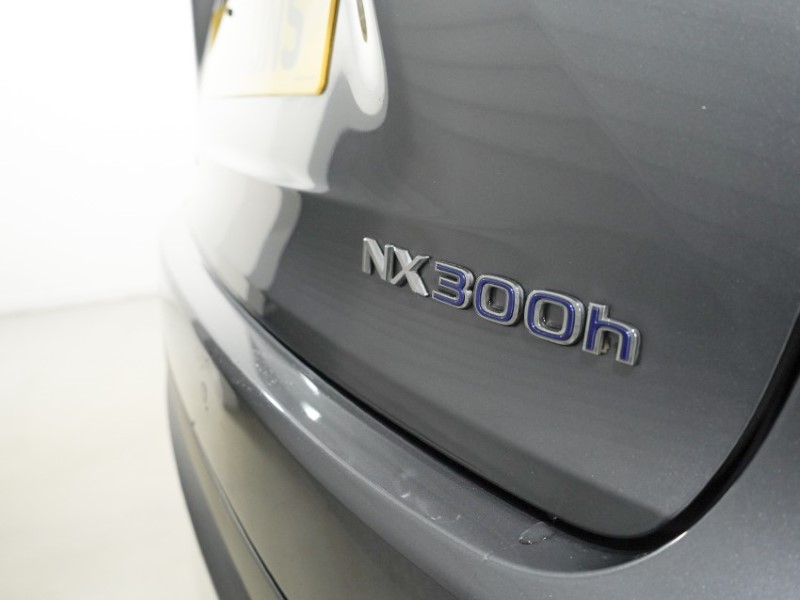 2021 (71) LEXUS NX 300h 2.5 5dr CVT [8" Nav] 5466137