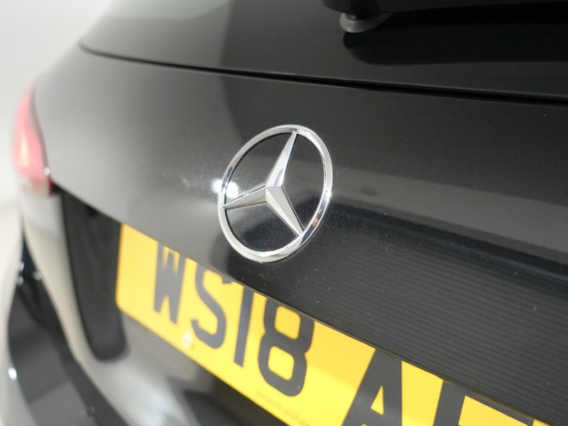 2018 (18) MERCEDES-BENZ A CLASS A250 AMG Line Premium 5dr Auto 5475670