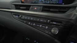 2021 (21) LEXUS ES 300h 2.5 F-Sport 4dr CVT 5496462