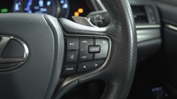 2021 (21) LEXUS ES 300h 2.5 F-Sport 4dr CVT 5496453