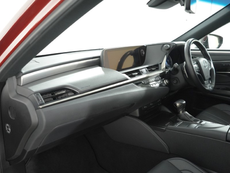 2021 (21) LEXUS ES 300h 2.5 F-Sport 4dr CVT 5496434