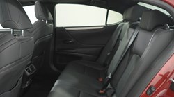 2021 (21) LEXUS ES 300h 2.5 F-Sport 4dr CVT 5496435
