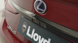 2021 (21) LEXUS ES 300h 2.5 F-Sport 4dr CVT 5496429