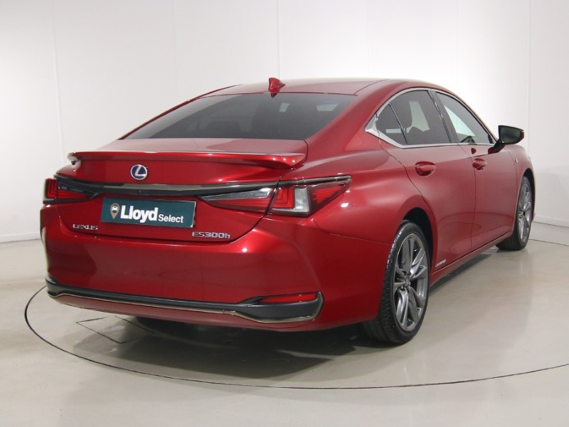 2021 (21) LEXUS ES 300h 2.5 F-Sport 4dr CVT 5496485