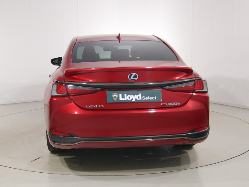 2021 (21) LEXUS ES 300h 2.5 F-Sport 4dr CVT 5496484