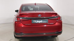2021 (21) LEXUS ES 300h 2.5 F-Sport 4dr CVT 5496484