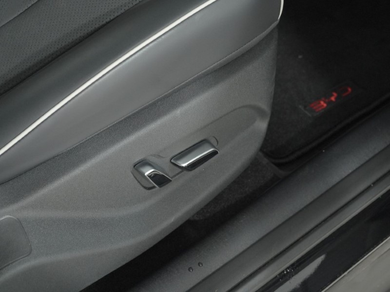 2026 (26) BYD DOLPHIN 150kW Design 60.4kWh 5dr Auto 5528576