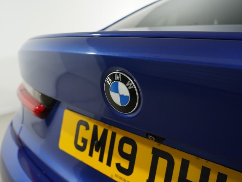 2019 (19) BMW 3 SERIES 330i M Sport 4dr Step Auto 5566274