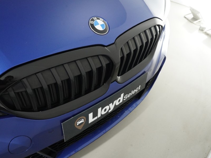 2019 (19) BMW 3 SERIES 330i M Sport 4dr Step Auto 5566289