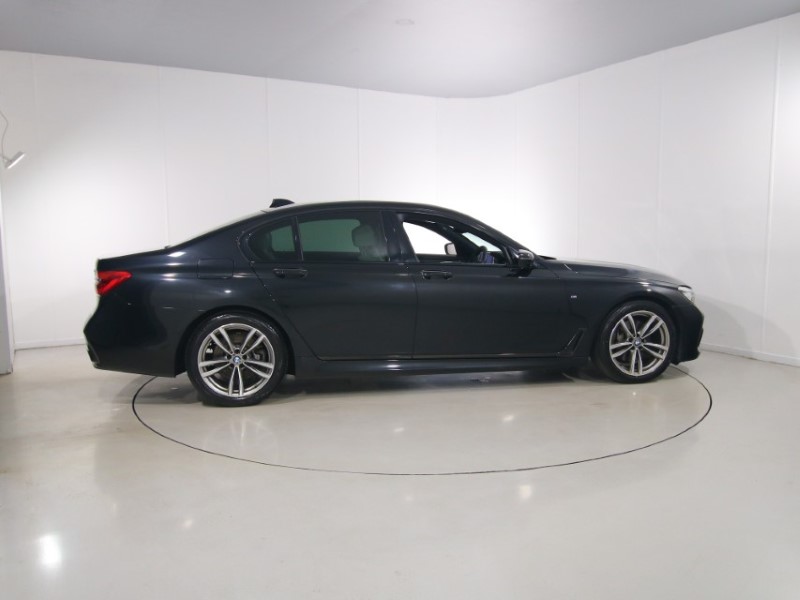 2019 (68) BMW 7 SERIES 730d xDrive M Sport 4dr Auto 5545853