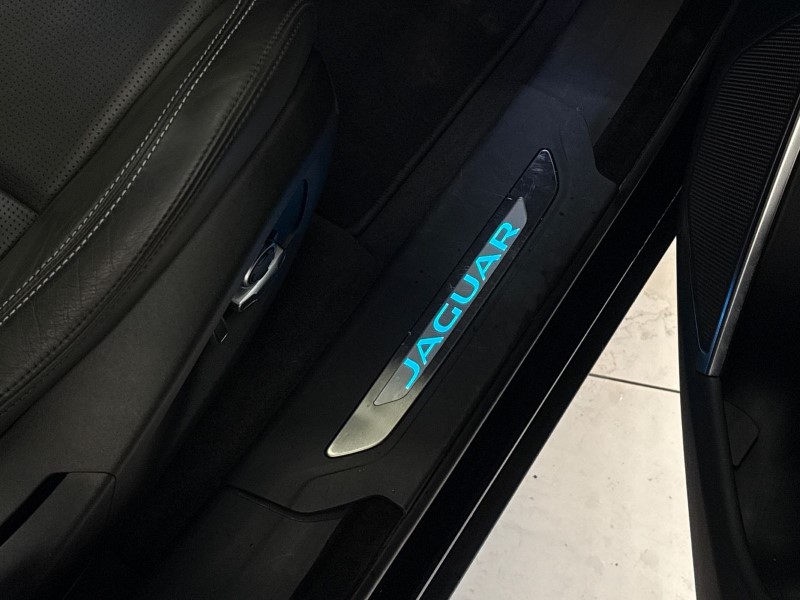 2023 (73) JAGUAR F-PACE 2.0 P400e R-Dynamic HSE Black 5dr Auto AWD 5027958