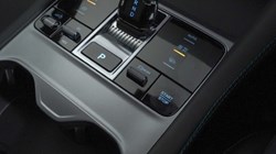 2026 (26) BYD SEAL U 1.5 DM-i Comfort 5dr Auto 5586010