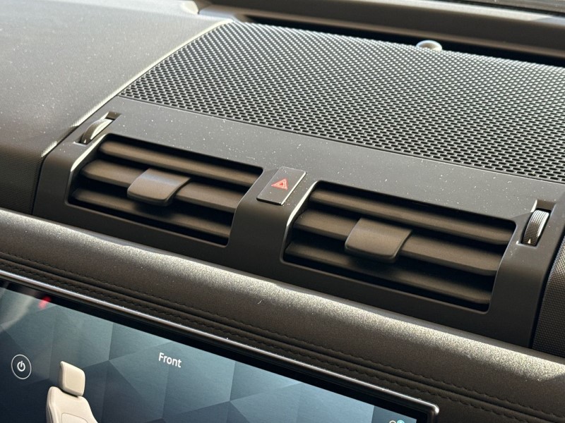 2022 (72) LAND ROVER DEFENDER 3.0 D300 X 90 3dr Auto 4995178