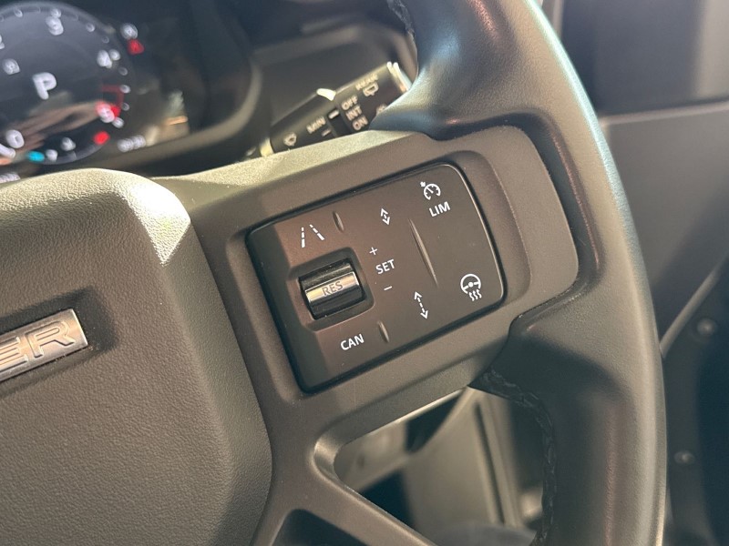 2022 (72) LAND ROVER DEFENDER 3.0 D300 X 90 3dr Auto 4995173