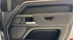 2022 (72) LAND ROVER DEFENDER 3.0 D300 X 90 3dr Auto 4995166