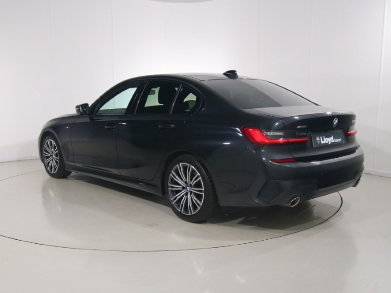 2019 (69) BMW 3 SERIES 320i xDrive M Sport 4dr Step Auto 1