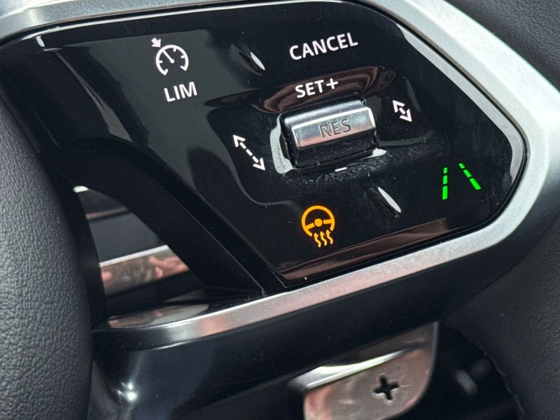 2024 (74) JAGUAR F-PACE 2.0 D200 R-Dynamic HSE Black 90th Anniv 5dr Auto 5008591