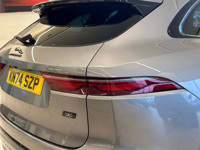 2024 (74) JAGUAR F-PACE 2.0 D200 R-Dynamic HSE Black 90th Anniv 5dr Auto 5008612