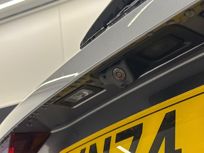 2024 (74) JAGUAR F-PACE 2.0 D200 R-Dynamic HSE Black 90th Anniv 5dr Auto 5008606