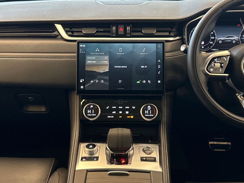 2024 (74) JAGUAR F-PACE 2.0 D200 R-Dynamic HSE Black 90th Anniv 5dr Auto 5008578