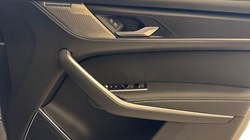 2024 (74) JAGUAR F-PACE 2.0 D200 R-Dynamic HSE Black 90th Anniv 5dr Auto 5008586