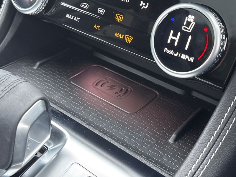 2024 (74) JAGUAR F-PACE 2.0 D200 R-Dynamic HSE Black 90th Anniv 5dr Auto 5008600