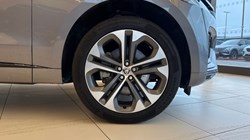 2024 (74) JAGUAR F-PACE 2.0 D200 R-Dynamic HSE Black 90th Anniv 5dr Auto 5008572