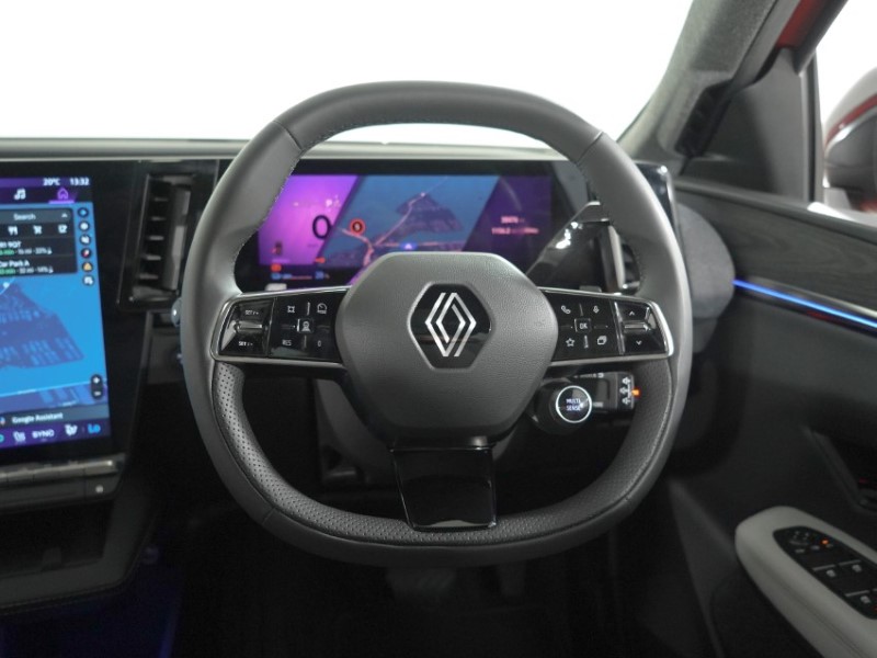 2024 (74) RENAULT SCENIC E-TECH 160kW Iconic 87kWh Long Range 5dr Auto 5623265