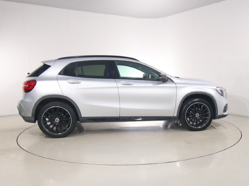 2020 (20) MERCEDES-BENZ GLA 200 AMG Line Edition 5dr Auto 5640817
