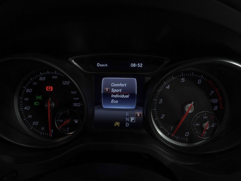 2020 (20) MERCEDES-BENZ GLA 200 AMG Line Edition 5dr Auto 5640807