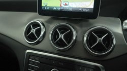 2020 (20) MERCEDES-BENZ GLA 200 AMG Line Edition 5dr Auto 5640790