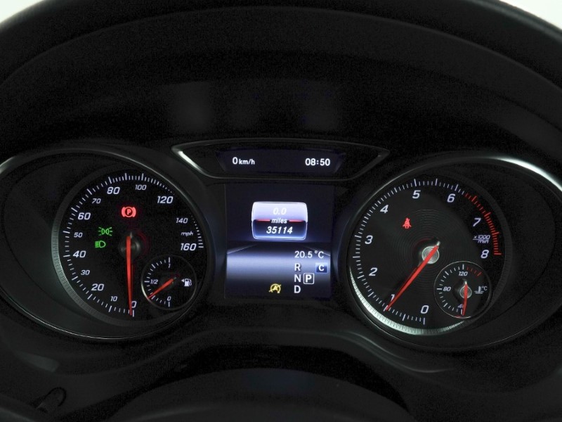 2020 (20) MERCEDES-BENZ GLA 200 AMG Line Edition 5dr Auto 5640789