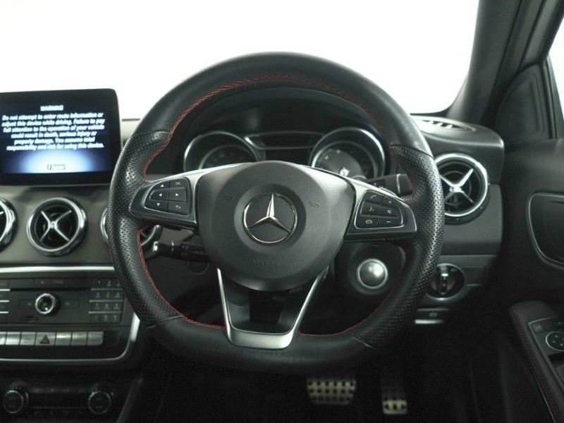 2020 (20) MERCEDES-BENZ GLA 200 AMG Line Edition 5dr Auto 5640774