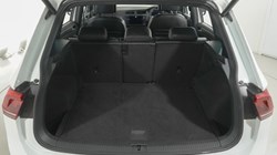 2019 (69) VOLKSWAGEN TIGUAN 2.0 TDi 150 4Motion R-Line Tech 5dr DSG 5642437
