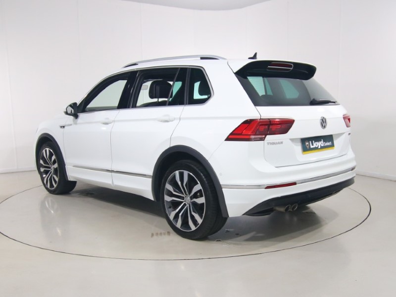 2019 (69) VOLKSWAGEN TIGUAN 2.0 TDi 150 4Motion R-Line Tech 5dr DSG 1