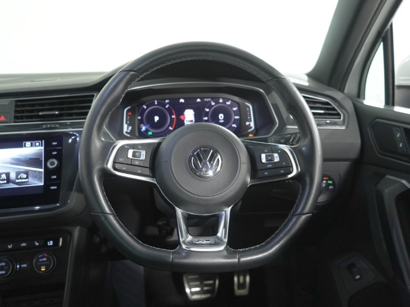 2019 (69) VOLKSWAGEN TIGUAN 2.0 TDi 150 4Motion R-Line Tech 5dr DSG 5642447