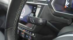 2019 (69) VOLKSWAGEN TIGUAN 2.0 TDi 150 4Motion R-Line Tech 5dr DSG 5642470