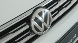 2019 (69) VOLKSWAGEN TIGUAN 2.0 TDi 150 4Motion R-Line Tech 5dr DSG 5642449