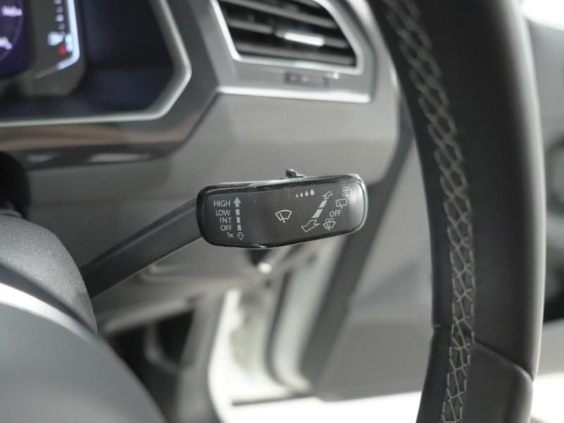 2019 (69) VOLKSWAGEN TIGUAN 2.0 TDi 150 4Motion R-Line Tech 5dr DSG 5642471