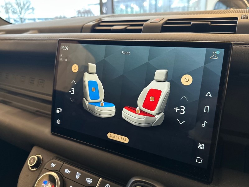 2023 (23) LAND ROVER DEFENDER 3.0 D300 X 90 3dr Auto 4984328